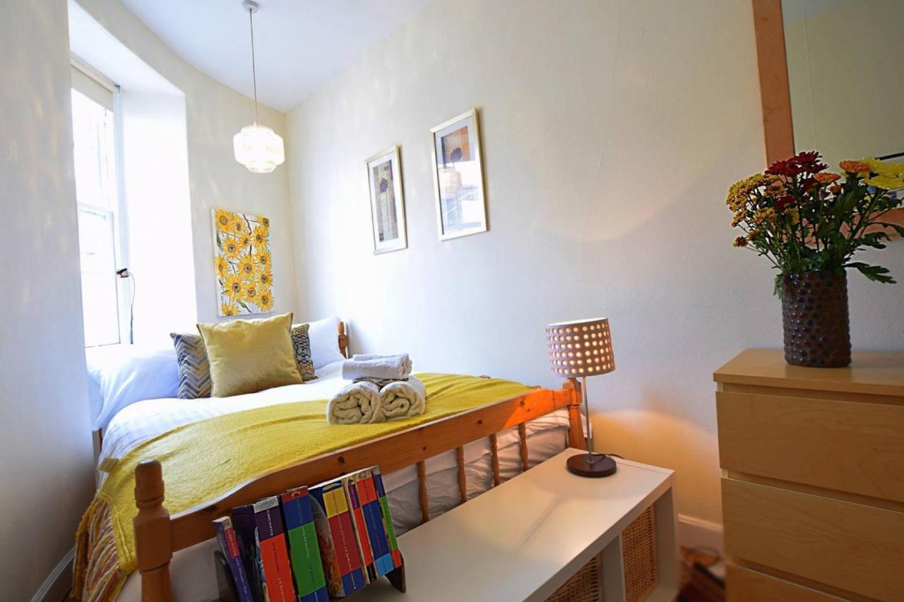 Joivy Bright Flat With Workspace In New Town EDI Exterior photo