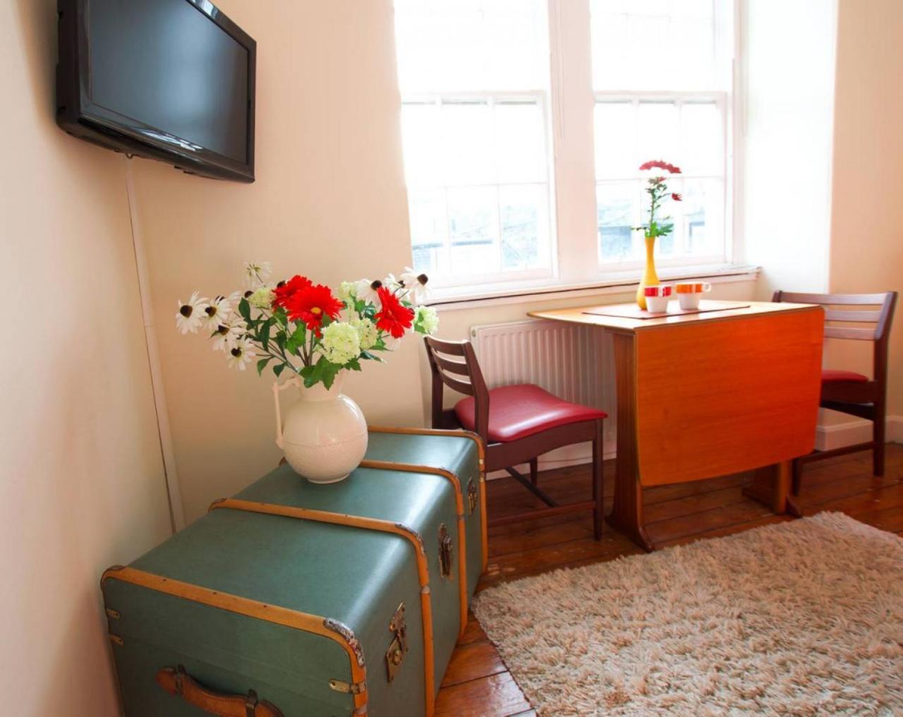 Joivy Bright Flat With Workspace In New Town EDI Exterior photo